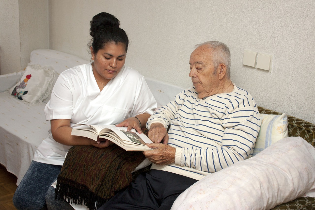 Alzheimer: os Cuidados com quem possui esta Doença