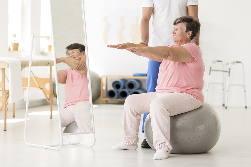 Como aliviar as dores de artrite em idosos?